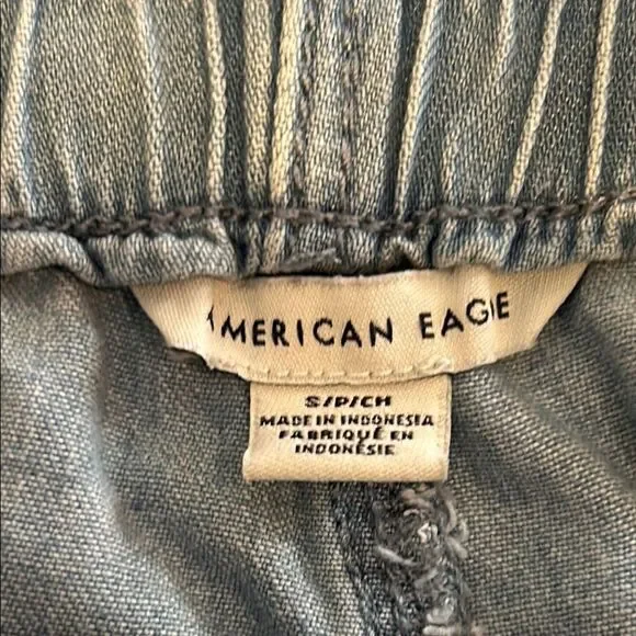 American Eagle Light Blue Denim Shorts - Picture 2 of 6